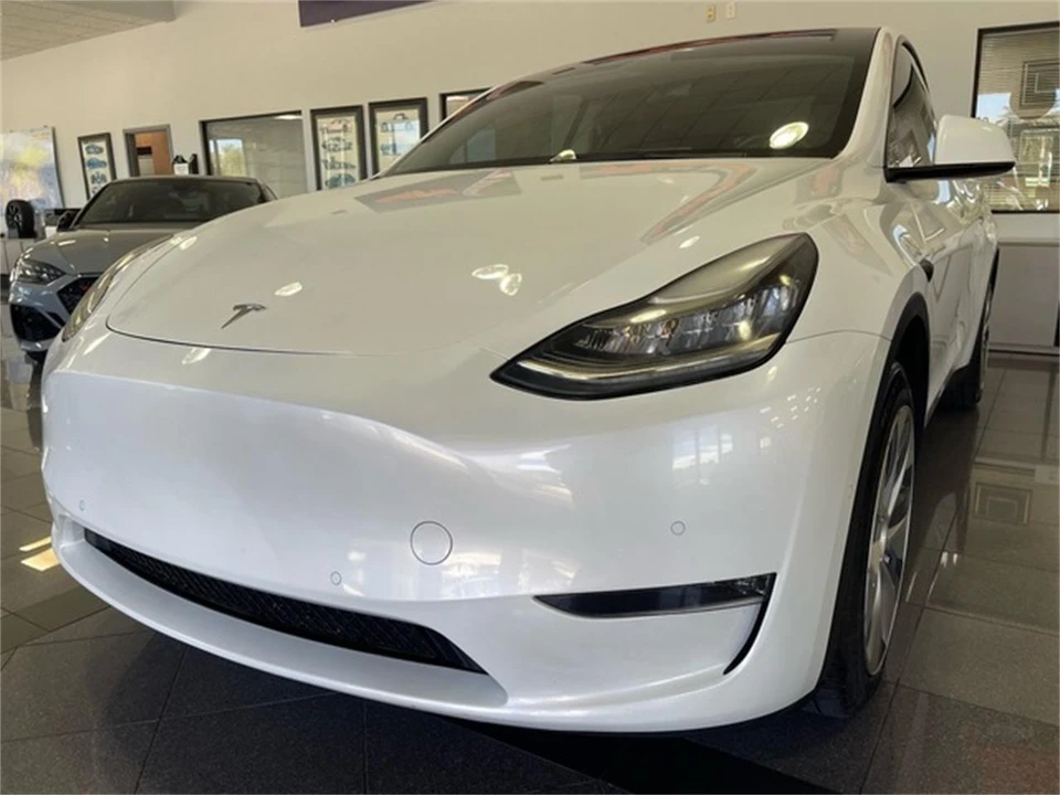 2021 Tesla Model Y - Image 11 of 31
