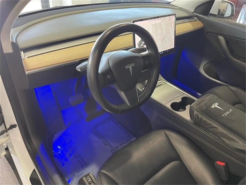 2021 Tesla Model Y - Image 25 of 31
