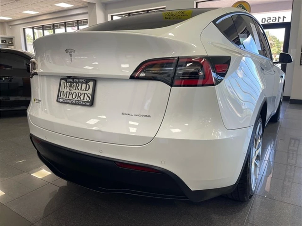 2021 Tesla Model Y - Image 18 of 31