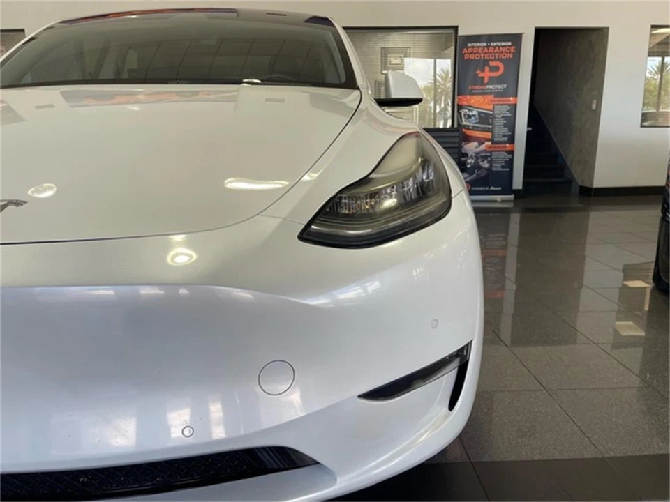 2021 Tesla Model Y - Image 10 of 31