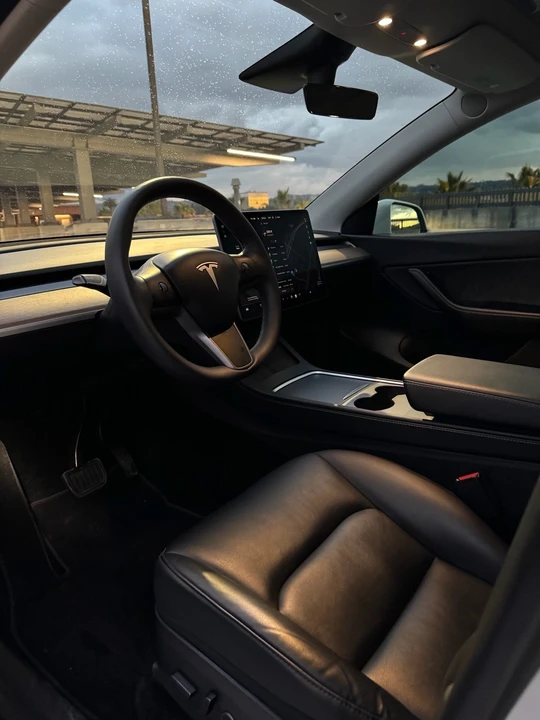 2021 Tesla Model Y - Image 5 of 6