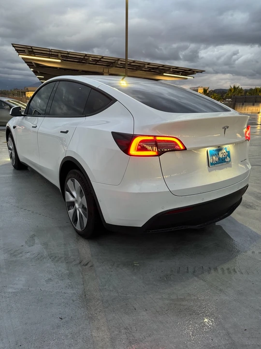 2021 Tesla Model Y - Image 3 of 6