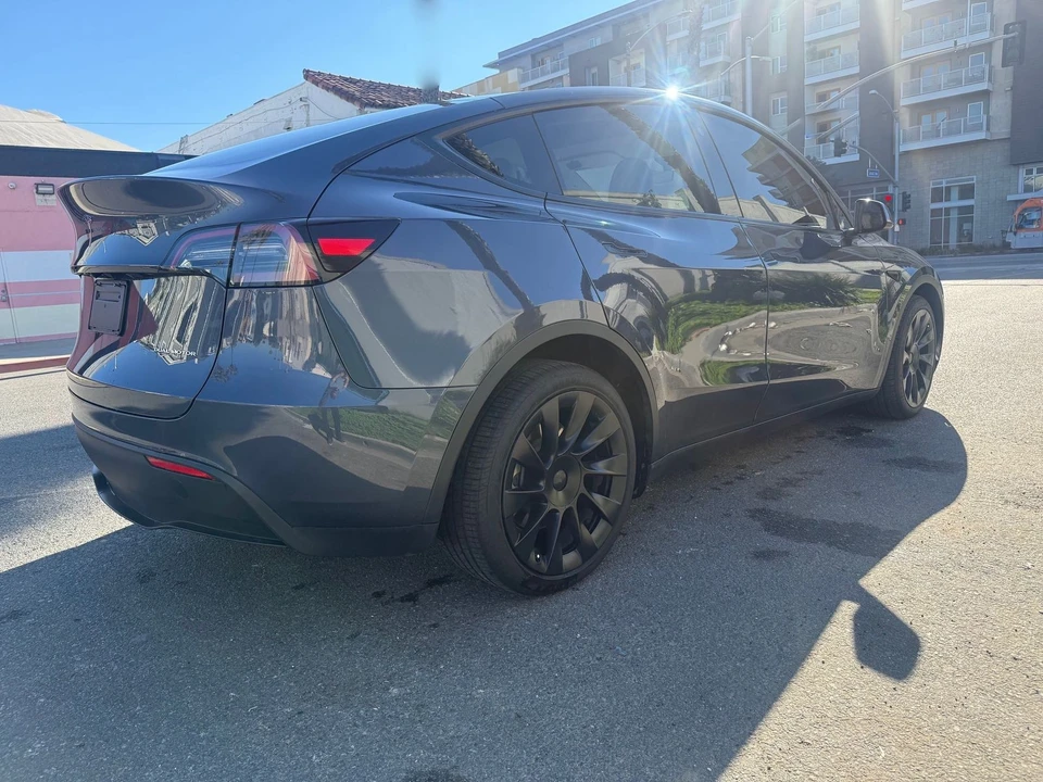 2021 Tesla Model Y - Image 3 of 19