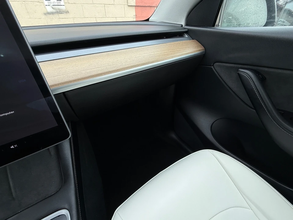 2021 Tesla Model Y - Image 8 of 19