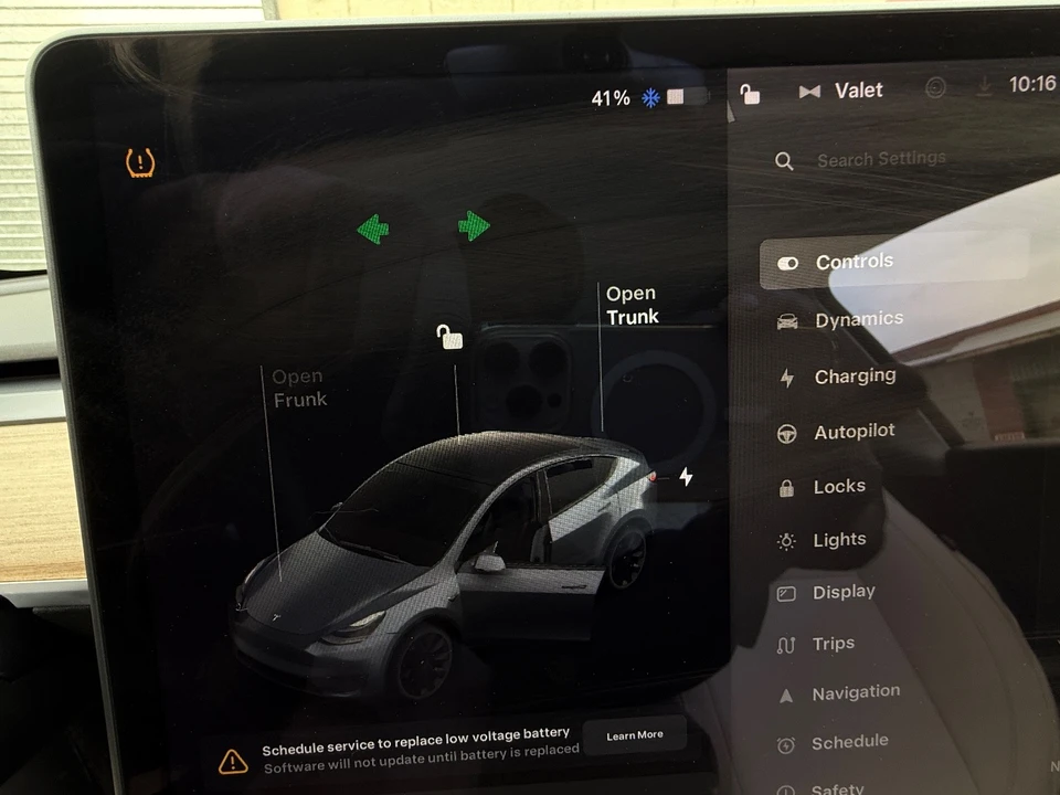 2021 Tesla Model Y - Image 12 of 19