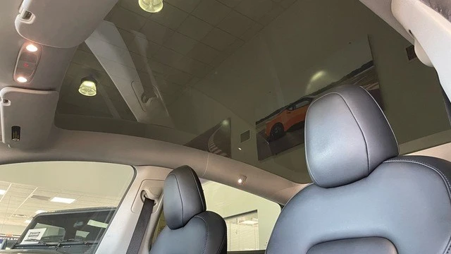 2021 Tesla Model Y - Image 29 of 31