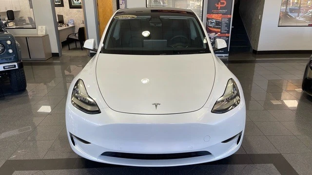 2021 Tesla Model Y - Image 9 of 31