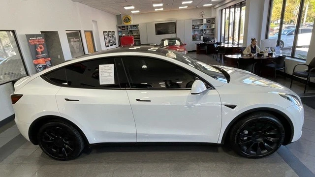 2021 Tesla Model Y - Image 6 of 31
