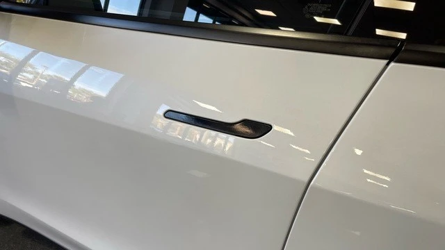 2021 Tesla Model Y - Image 13 of 31