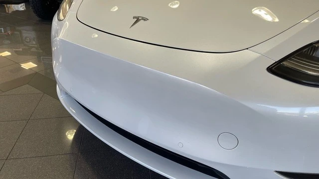 2021 Tesla Model Y - Image 11 of 31