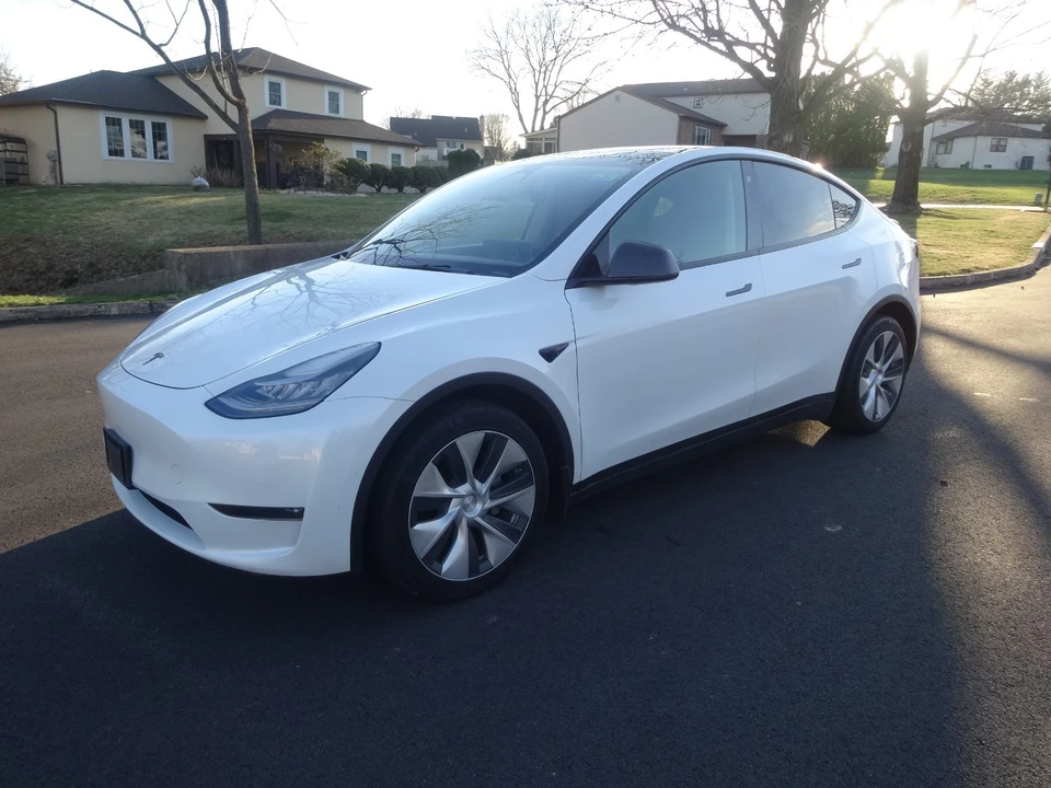 2021 Tesla Model Y - Image 3 of 20