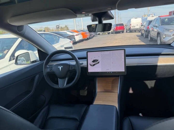 2021 Tesla Model Y - Image 9 of 13