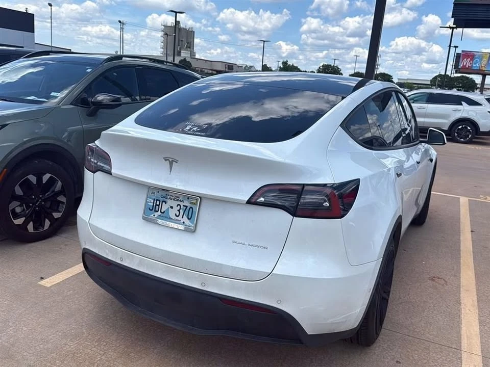 2021 Tesla Model Y - Image 3 of 3