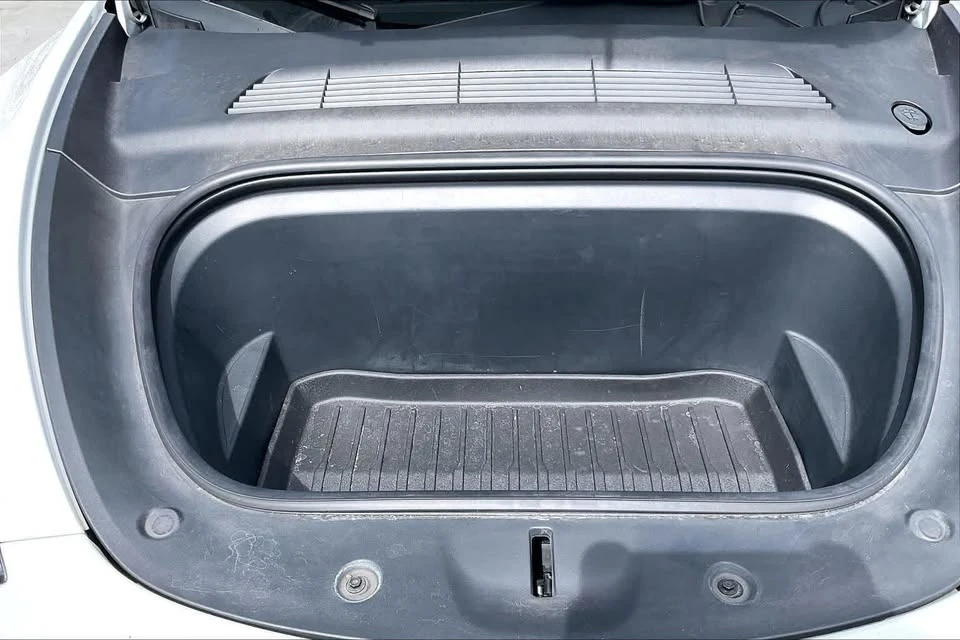2021 Tesla Model Y - Image 7 of 20