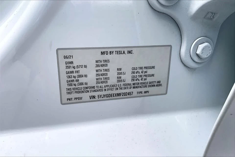 2021 Tesla Model Y - Image 18 of 20