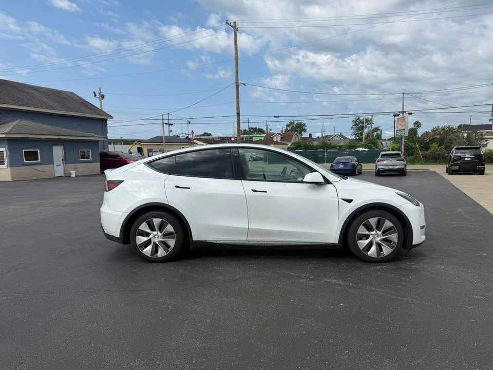 2021 Tesla Model Y - Image 17 of 20