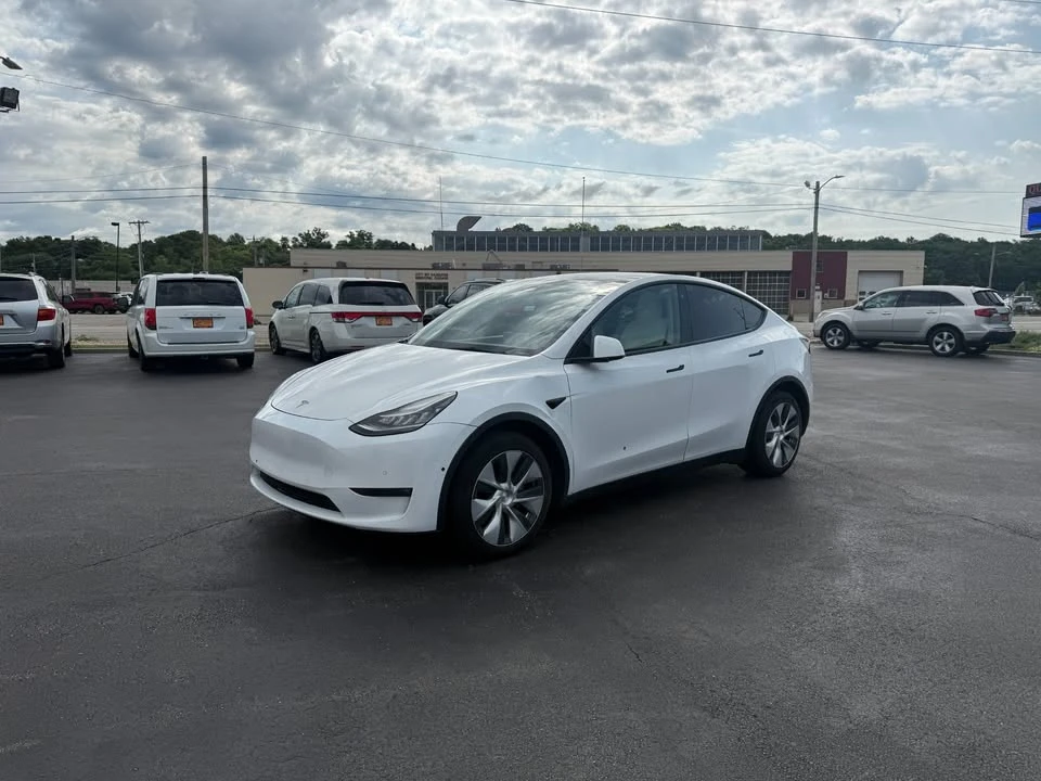2021 Tesla Model Y - Image 12 of 20