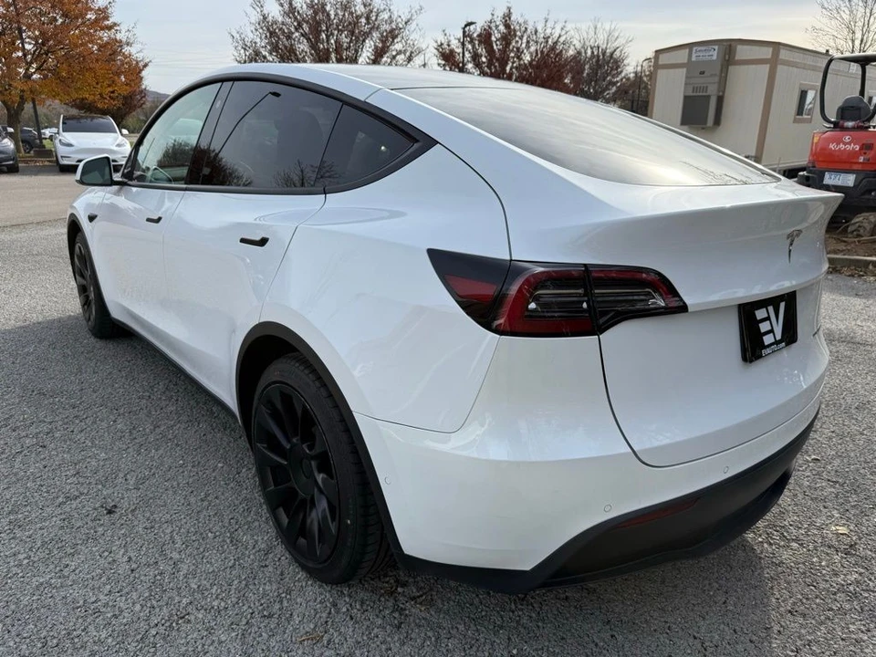 2021 Tesla Model Y - Image 6 of 12