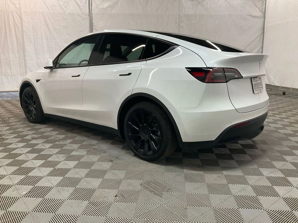 2021 Tesla Model Y - Image 4 of 7