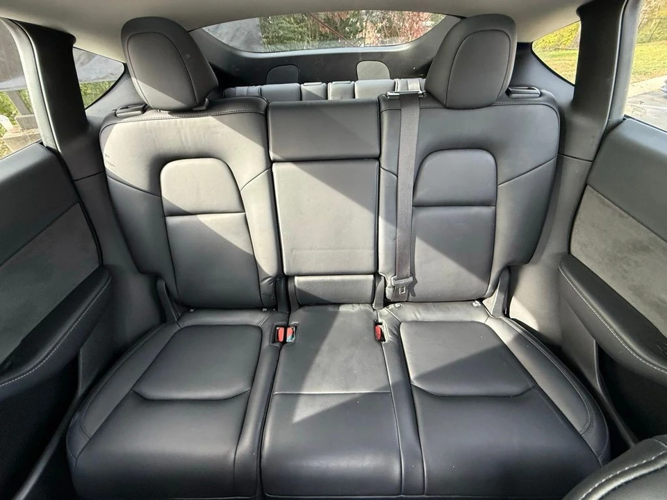 2021 Tesla Model Y - Image 10 of 12
