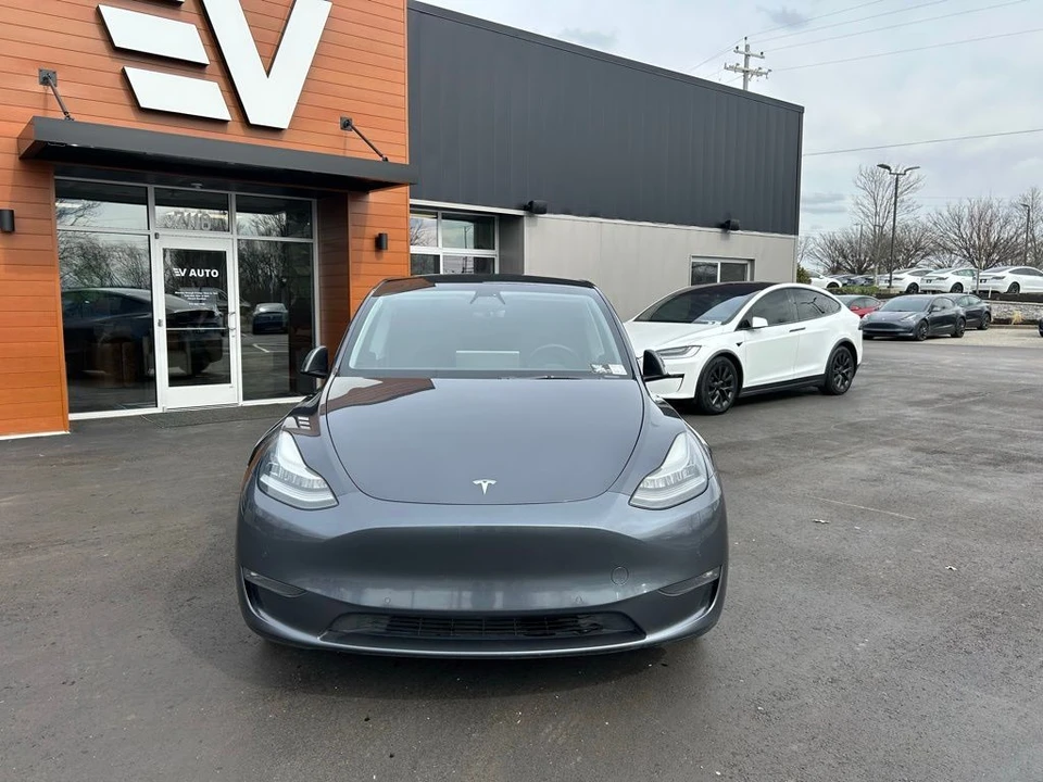 2021 Tesla Model Y - Image 2 of 17