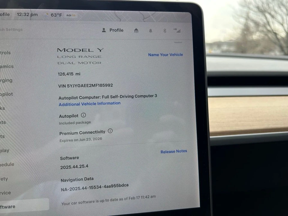 2021 Tesla Model Y - Image 16 of 17
