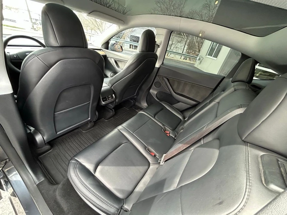 2021 Tesla Model Y - Image 11 of 17