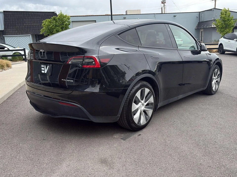 2021 Tesla Model Y - Image 8 of 25