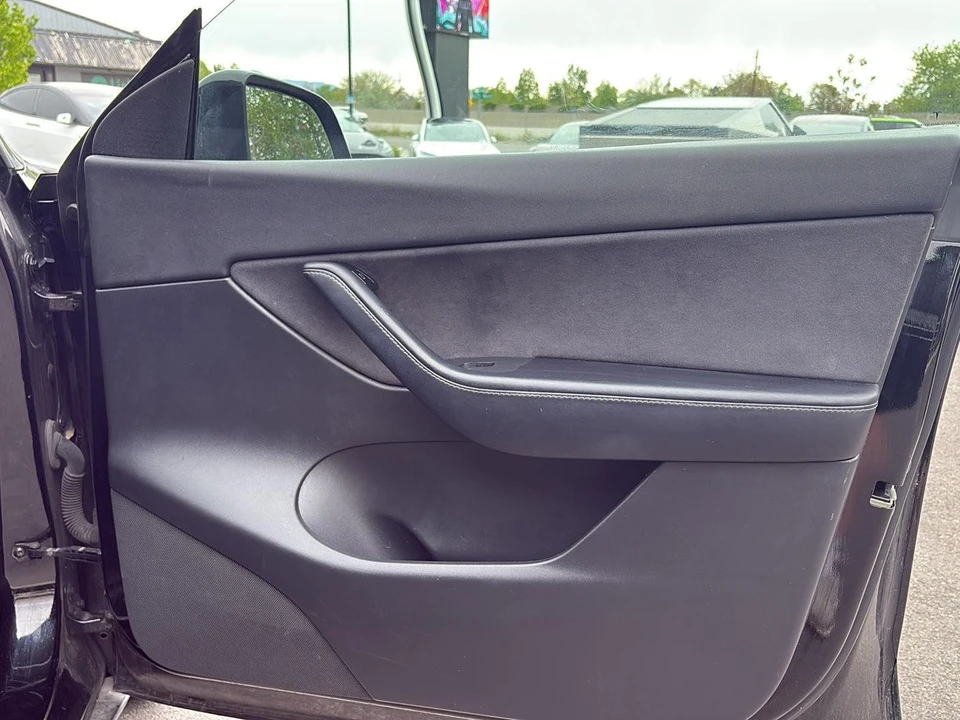 2021 Tesla Model Y - Image 21 of 25