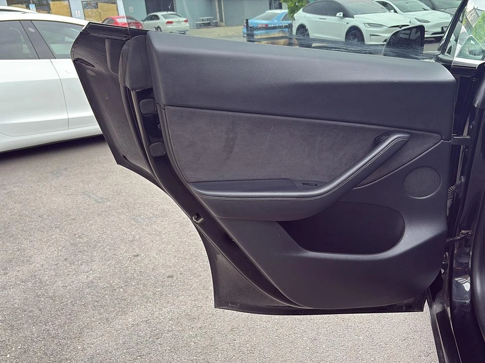 2021 Tesla Model Y - Image 14 of 25