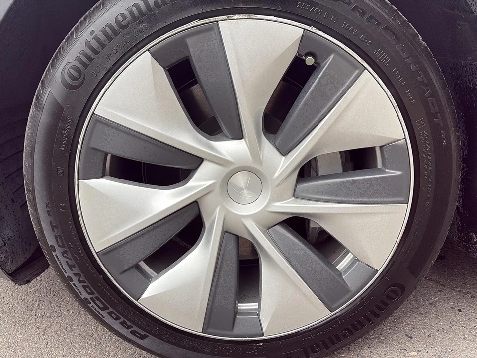 2021 Tesla Model Y - Image 10 of 25