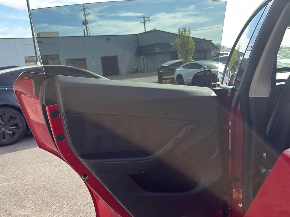 2021 Tesla Model Y - Image 13 of 21