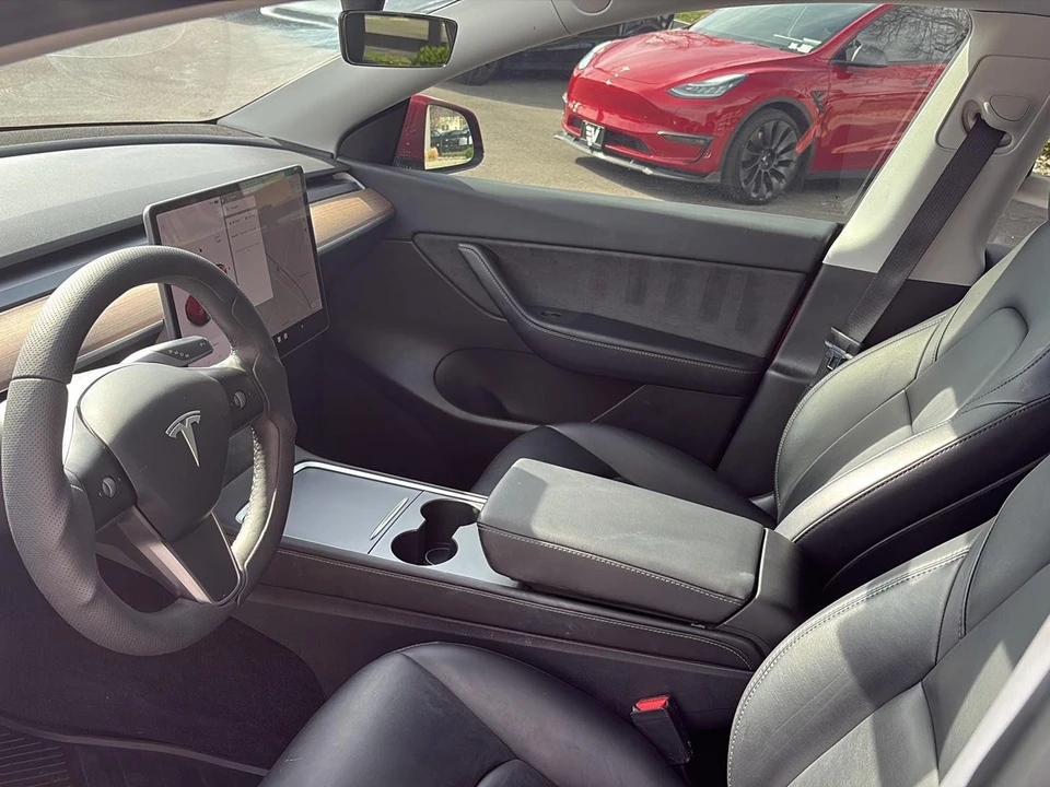 2021 Tesla Model Y - Image 11 of 21