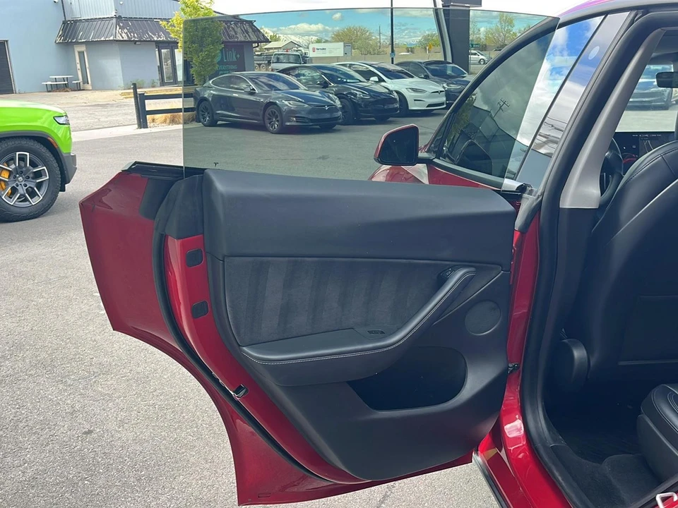 2021 Tesla Model Y - Image 14 of 21