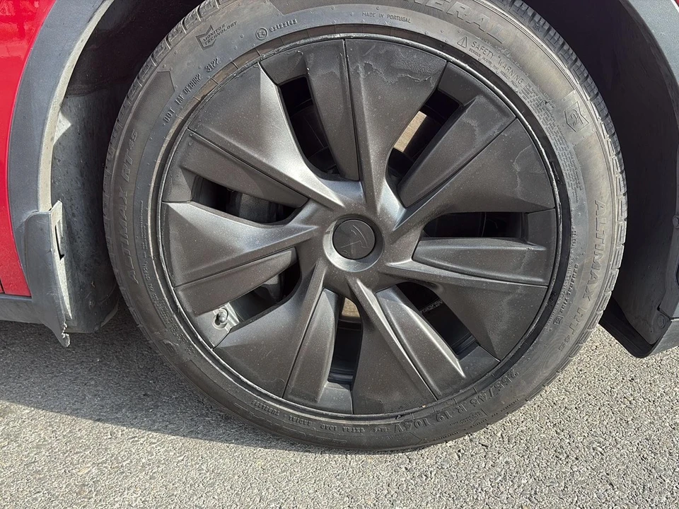 2021 Tesla Model Y - Image 9 of 21