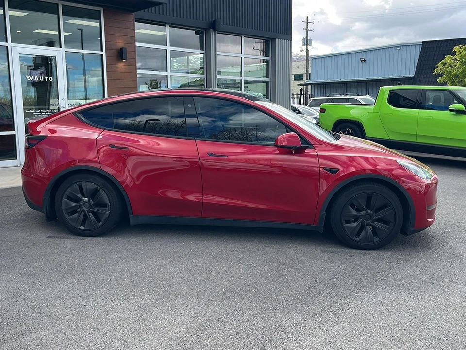 2021 Tesla Model Y - Image 9 of 21