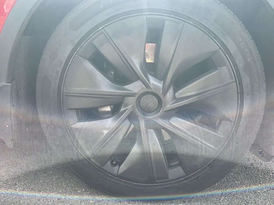 2021 Tesla Model Y - Image 10 of 21