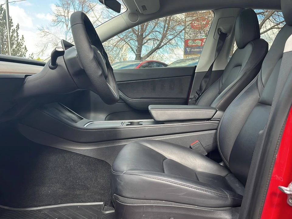 2021 Tesla Model Y - Image 13 of 21