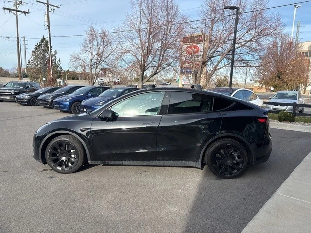 2021 Tesla Model Y - Image 5 of 10