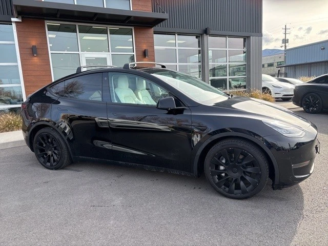 2021 Tesla Model Y - Image 8 of 10