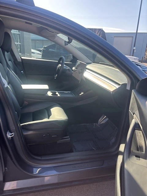 2021 Tesla Model Y - Image 20 of 21