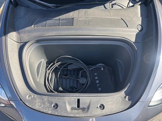 2021 Tesla Model Y - Image 11 of 21