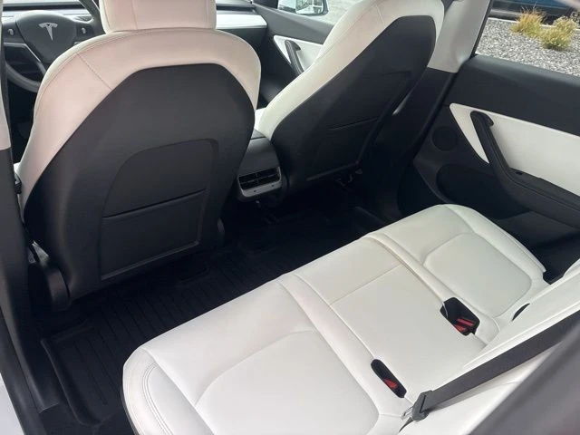 2021 Tesla Model Y - Image 17 of 21