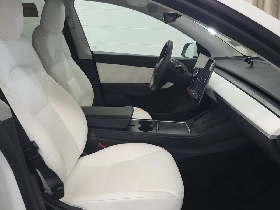 2021 Tesla Model Y - Image 9 of 10