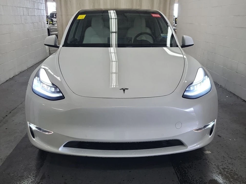 2021 Tesla Model Y - Image 3 of 10