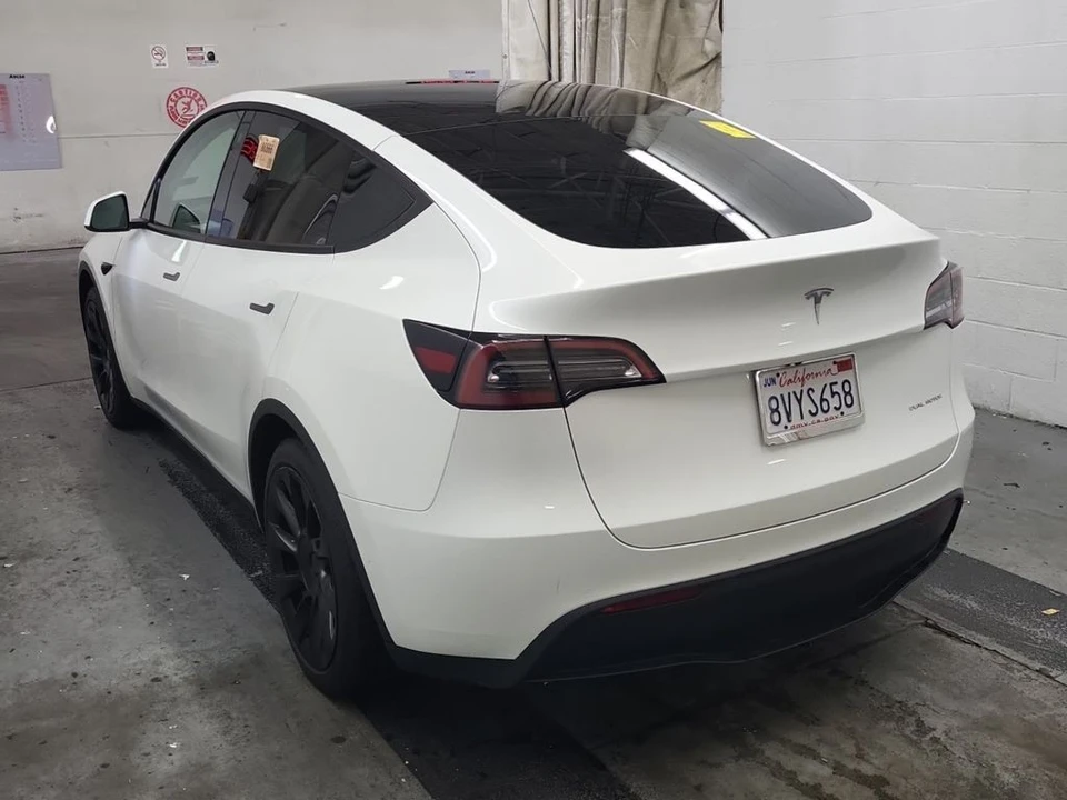 2021 Tesla Model Y - Image 6 of 10