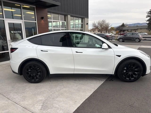 2021 Tesla Model Y - Image 9 of 21