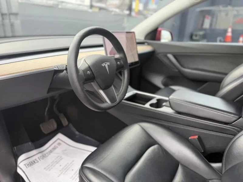 2021 Tesla Model Y - Image 10 of 12