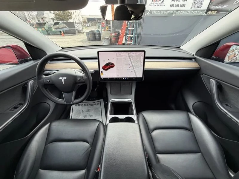 2021 Tesla Model Y - Image 9 of 12