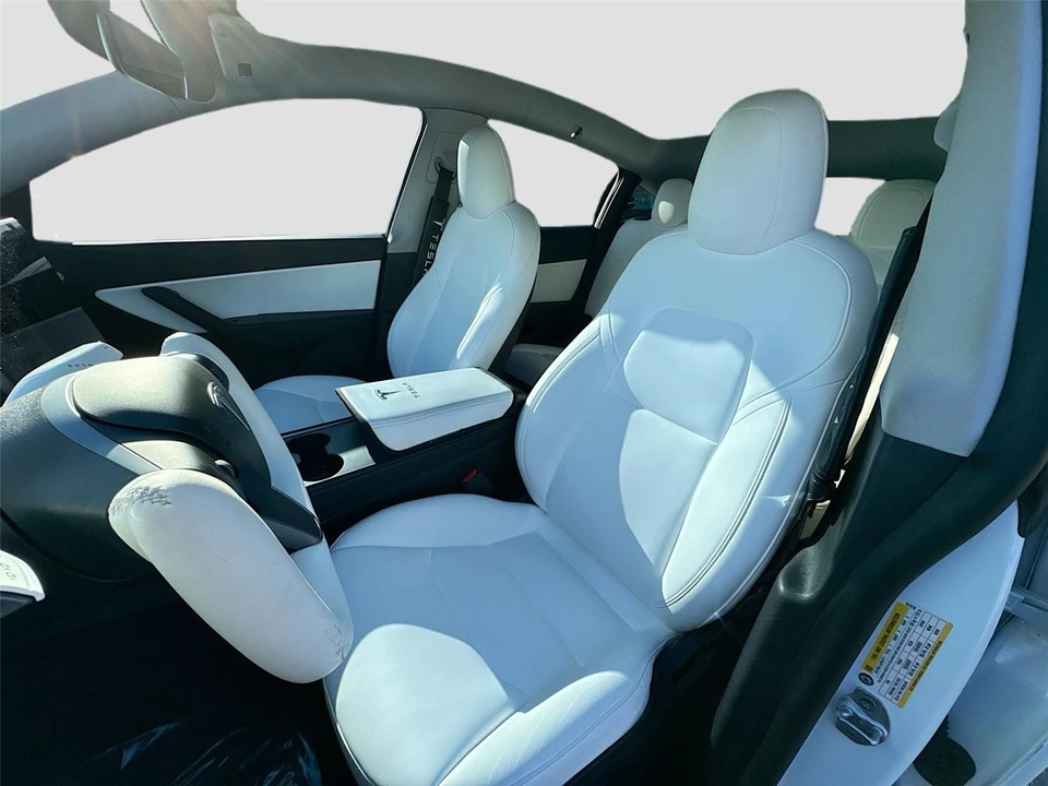 2021 Tesla Model Y - Image 17 of 21